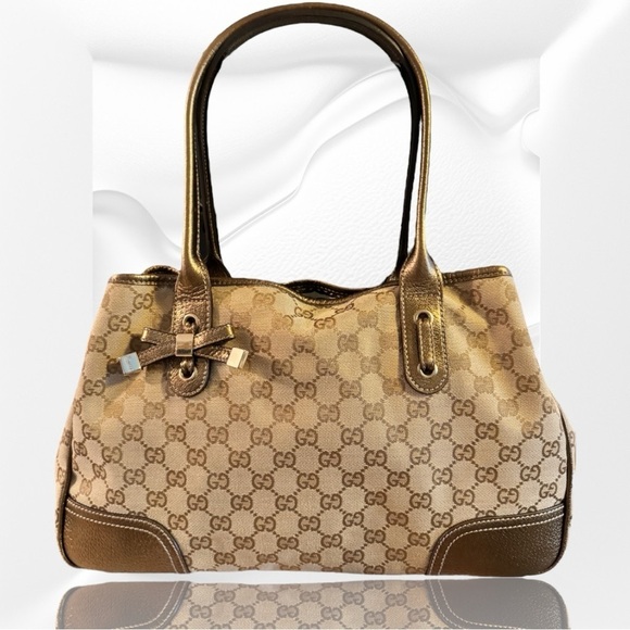 AUTHENTIC GUCCI GOLD ORIGINAL GG CANVAS PRINCY TOTE. - Picture 1 of 17